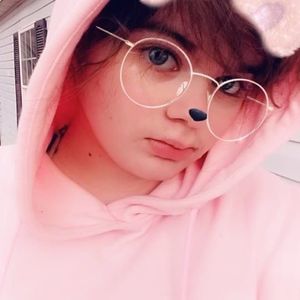 Meet your Posher, Max